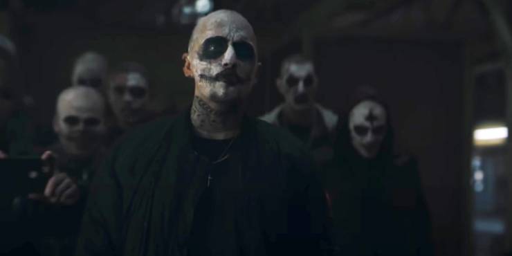 Is Joker In The Batman? Clown Gang Explained | Screen Rant