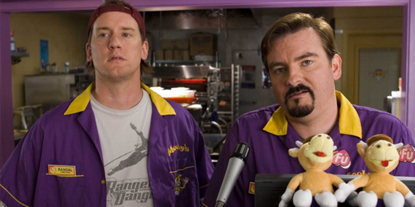 Dante and Randle working at the restaurant in Clerks 2