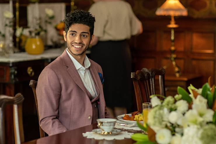 Royal Treatment Images: First Look At Aladdin Star As A Different Prince