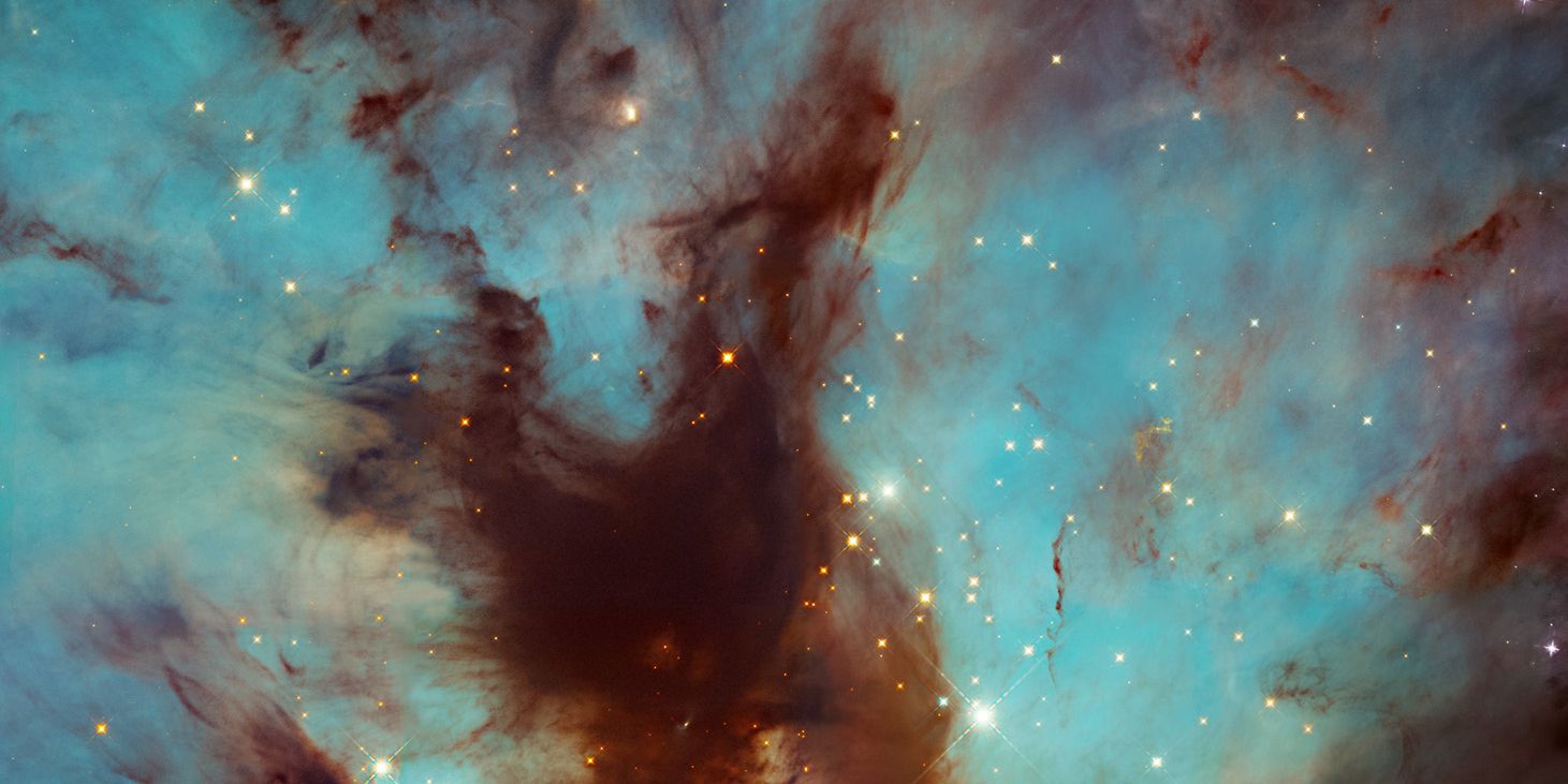 This Hubble Photo Of A Flame Nebula Looks Like Its From A SciFi Movie