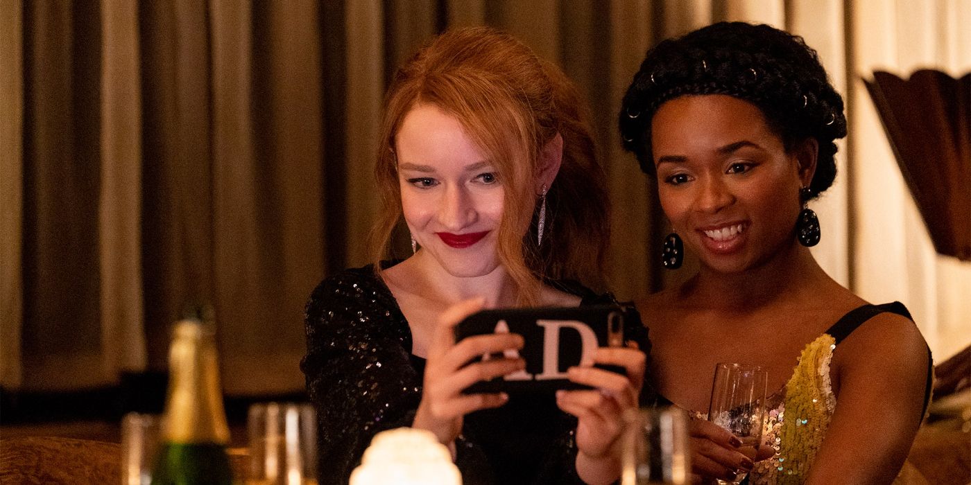 Anna-Delvey-and-Neff-Davis-taking-a-selfie-in-Inventing-Anna.jpg (740×370)
