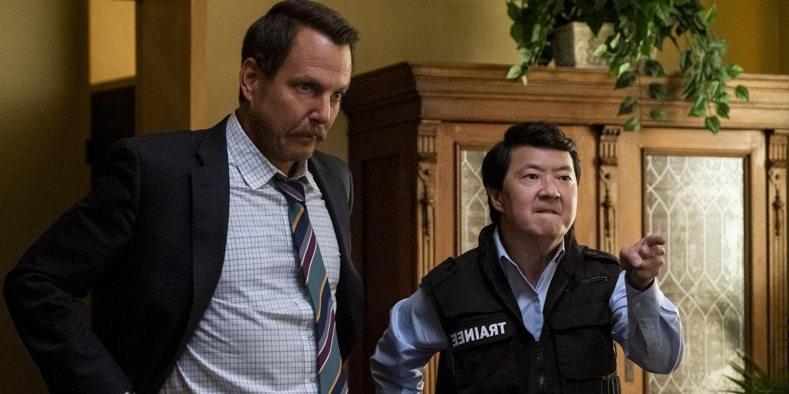 Terry Seattle and Ken Jeong talk to perps in Murderville