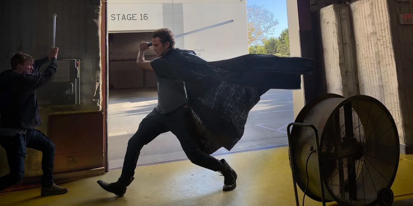 Hayden Christensen (With Cape & Lightsaber) Fights Obi-Wan In New Image