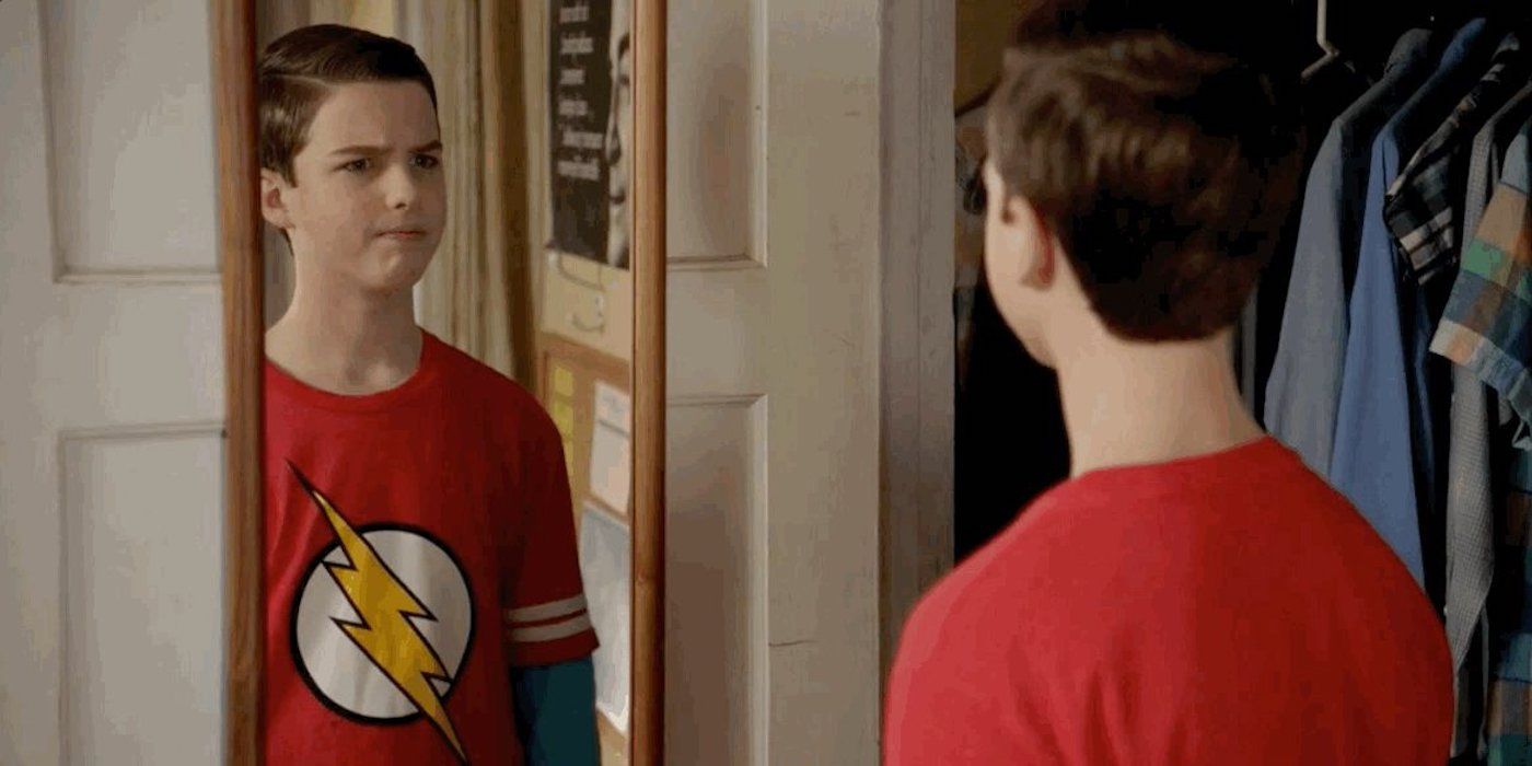 Ian Armitage as Sheldon Cooper Wearing The Flash Shirt in Young Sheldon