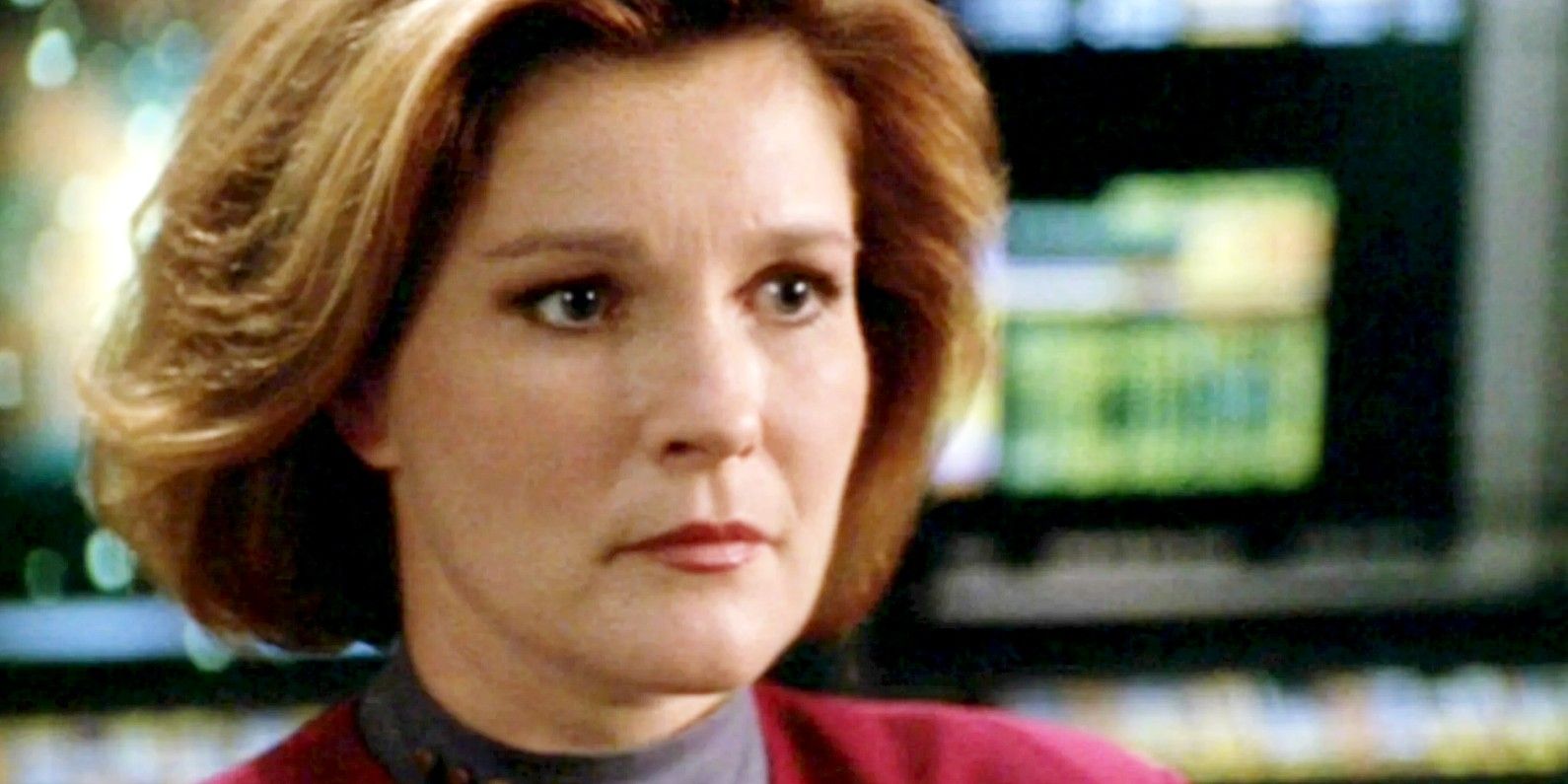 Manga Star Treks Kate Mulgrew Hints Shes Open To Live Action Janeway Return 🍀 Mangareaderlol 1593