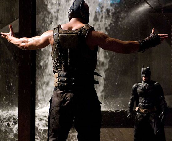 Bane's Full Costume Revealed in The Dark Knight Rises Photos