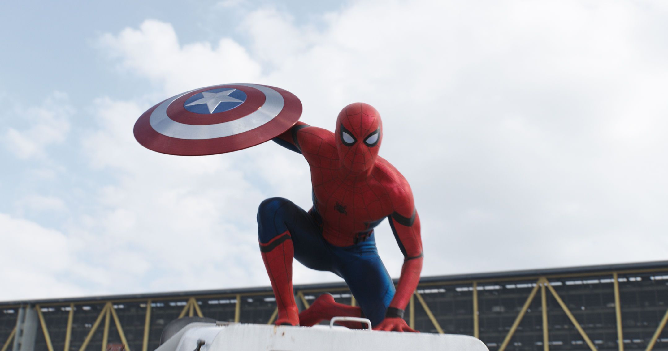 First Official Look at Marvels SpiderMan