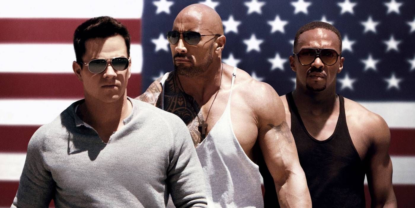 Mark Wahlberg Dwayne Johnson and Anthony Mackie in Pain Gain